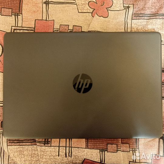 Ноутбук HP 15-gw0031ur