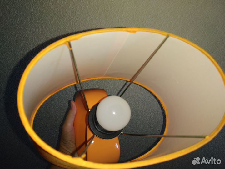 Лампа настольная