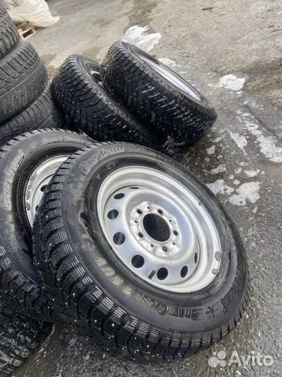 Комлпект зимних колес на ниву