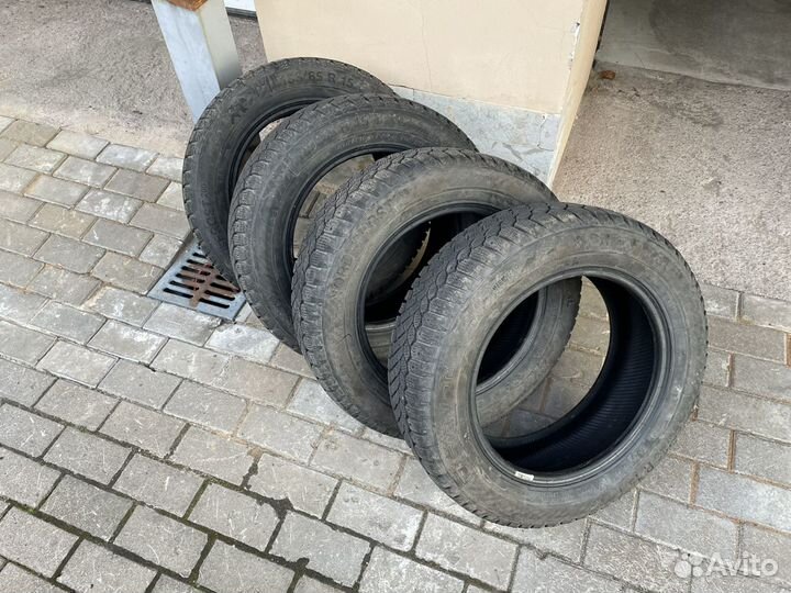 Gislaved Nord Frost 200 185/65 R15