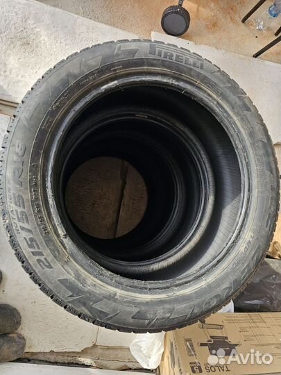 Pirelli Ice Zero 215/55 R18 99