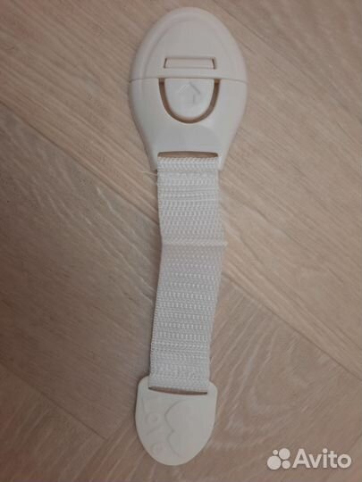 Ограничитель дверей от детей