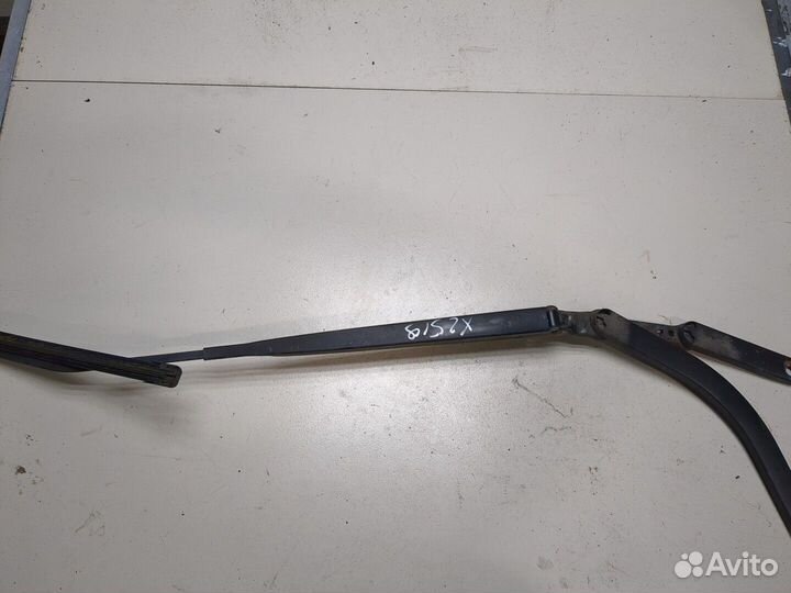 Щеткодержатель Renault Scenic, 2004