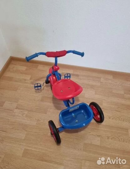 Детский 3х колесный велосипед бу