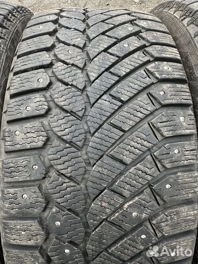 Gislaved Nord Frost 200 235/45 R18