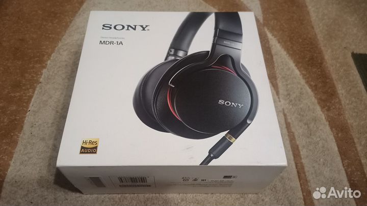 Наушники Sony MDR-1A