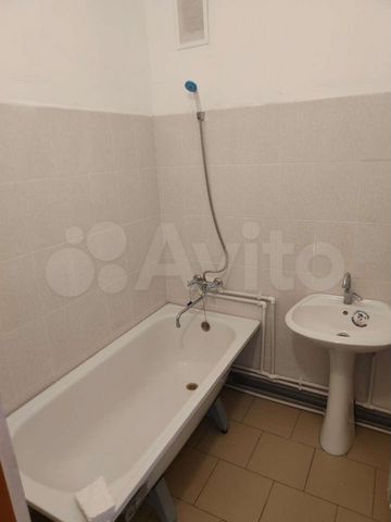 2-к. квартира, 51 м², 1/3 эт.