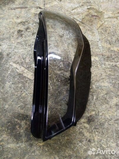 Стекло фары переднее левое Audi A 6 C 7