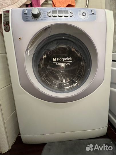 Стиральная машина Hotpoint ariston aqualtis