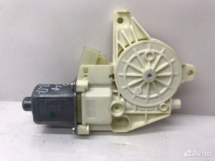 Мотор стеклоподъемника передний правый