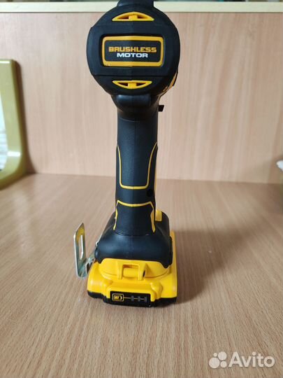 Винтоверты Dewalt