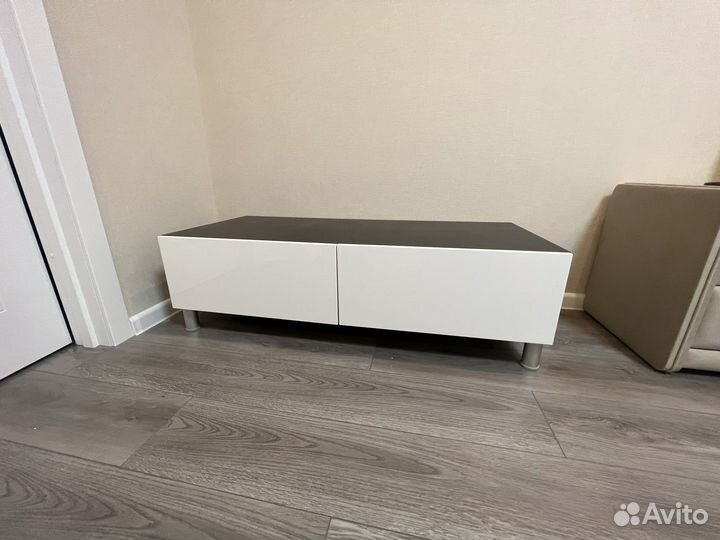 Тумба под телевизор