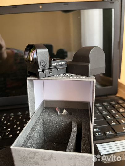 Коллиматорный прицел Vector Optics 1х20х28