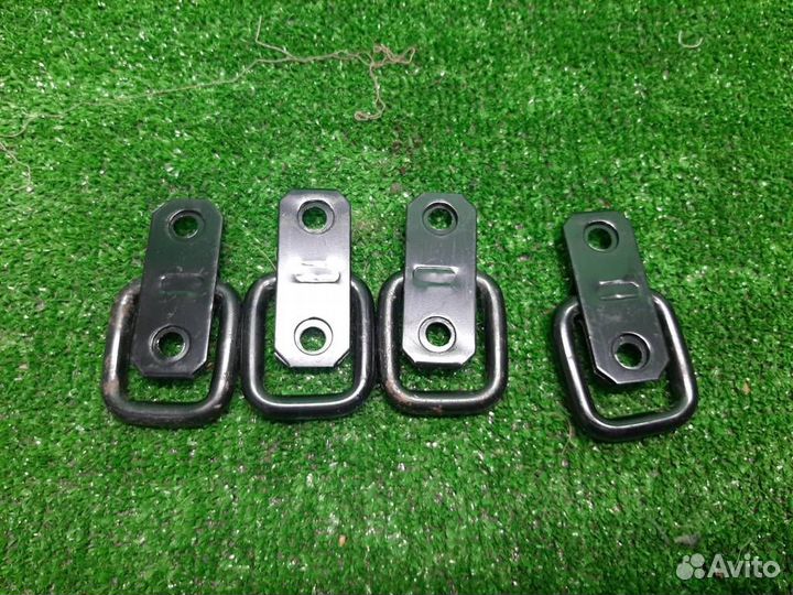 Крючок багажника Suzuki Grand Vitara 2007