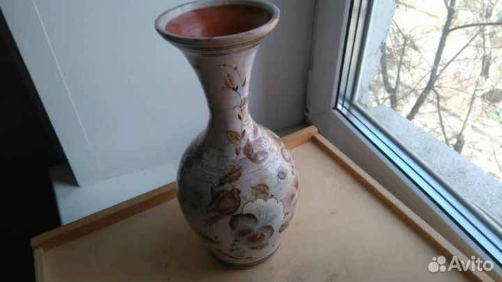 Керамическая ваза старенькая