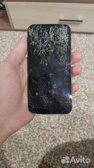 Мобильные телефоны бу iPhone 12