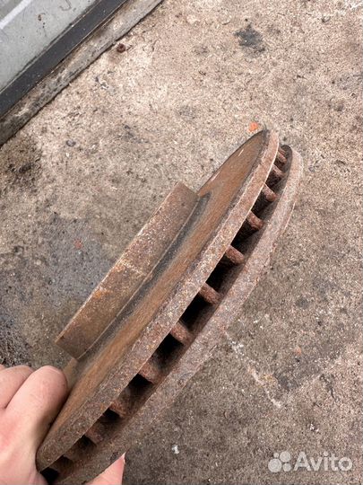 Тормозной диск Geely Emgrand EC7 2009-2016