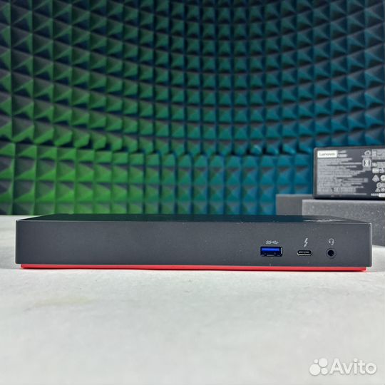 Докстанция Lenovo ThinkPad Thunderbolt 3 Dock 2Gen