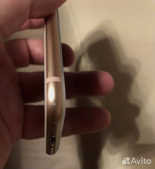 iPhone 8, 64 ГБ