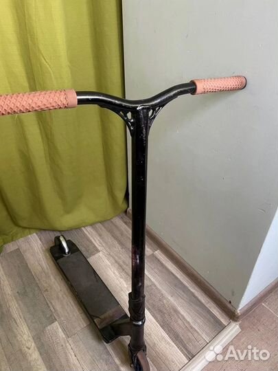 Трюковой самокат (кастом)