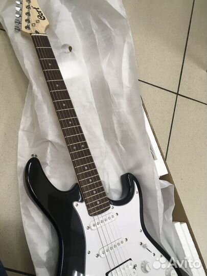 Электрогитара cort g110
