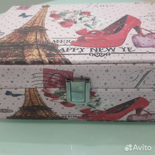 Шкатулка для драгоценностей новая