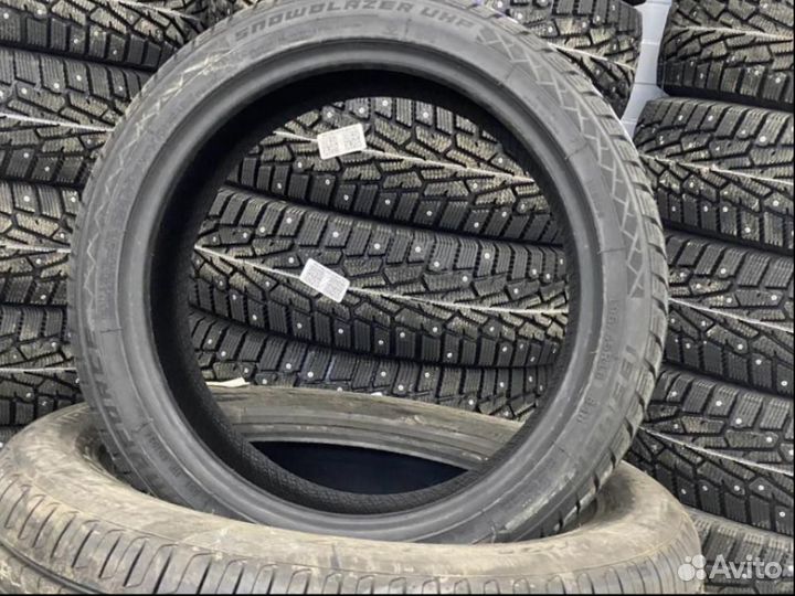 Windforce Snowblazer UHP 195/45 R16 84H