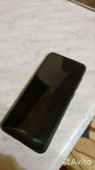 Samsung Galaxy A70, 8/128 ГБ