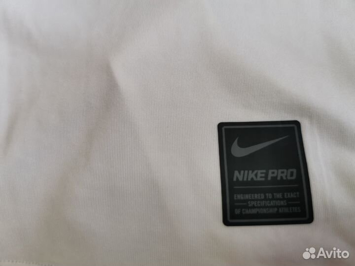 Компрессионная термофутболка Nike Pro