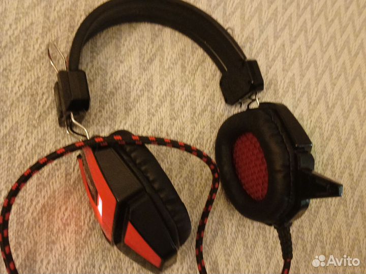 Игровые наушники с микрофоном