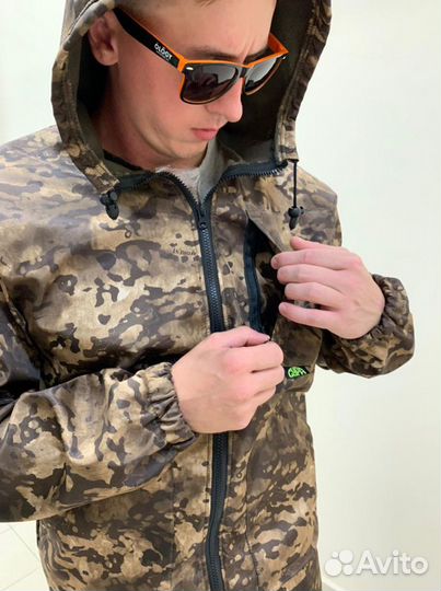 Демисезонный костюм весна-осень