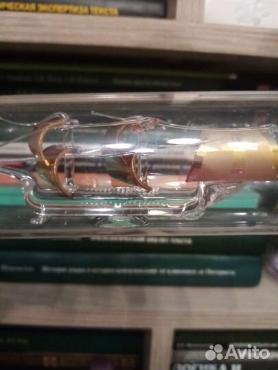 Модель корабля в бутылке 