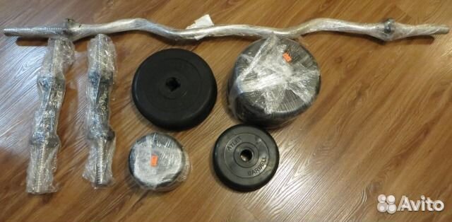Штанга общим весом 45 кг + гантели