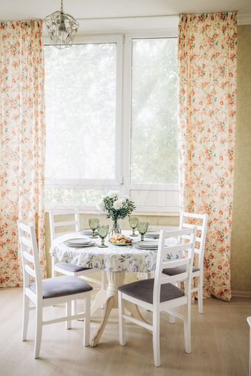 2-к. квартира, 81 м², 3/10 эт.