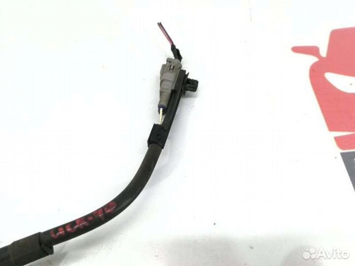 Датчик abs передний левый Toyota Tundra UCK40