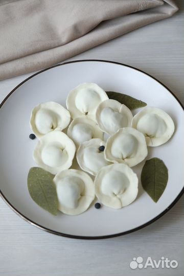 Пельмени из шоколада