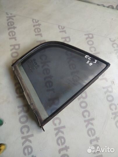 Стекло глухое заднее правое Hyundai Elantra XD