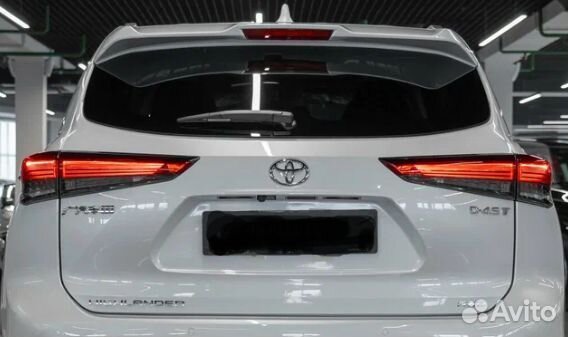 Крышка багажника XU70 Toyota Highlander