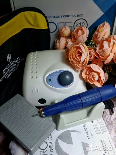 Машинка д/педикюра и маникюра Strong 210 (Въетнам)