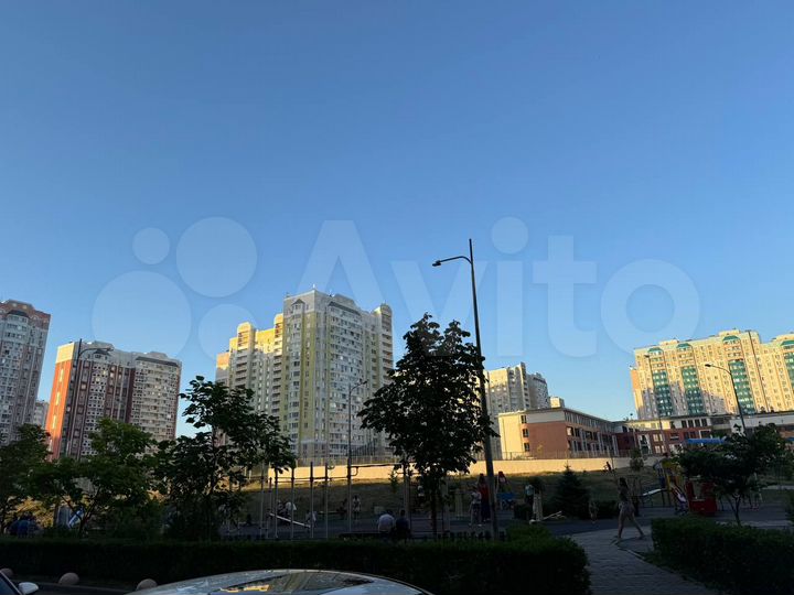 2-к. квартира, 40 м², 3/21 эт.