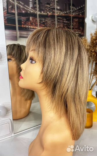 Парик женский