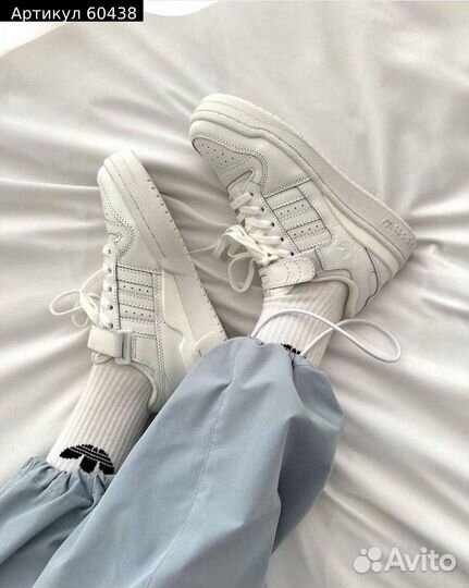 Кроссовки adidas