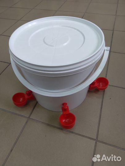 Чашечные поилки для кур, бройлеров, перепелов