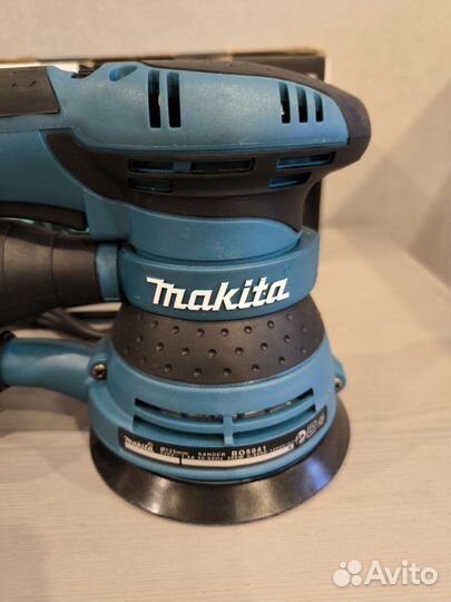 Машина орбитальная шлифовальная Makita