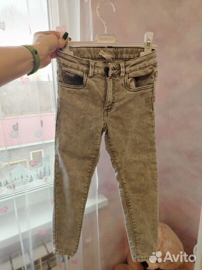 Джинсы для девочки reserved 134 размер