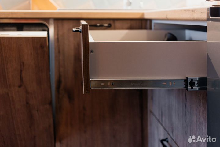 Угловая кухня «A» + духовка в подарок