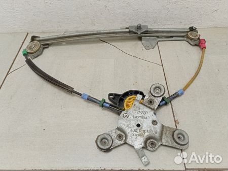 Стеклоподъемник электрический задний левый