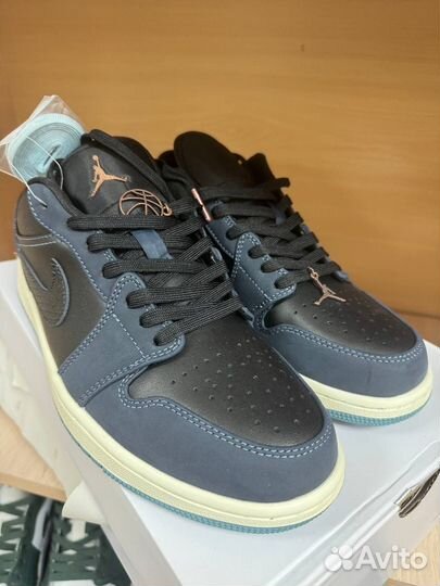 Кроссовки Nike air jordan 1 low