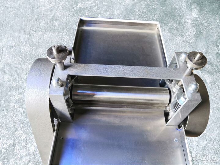 Тестораскатка, тестораскаточная машина для хинкали