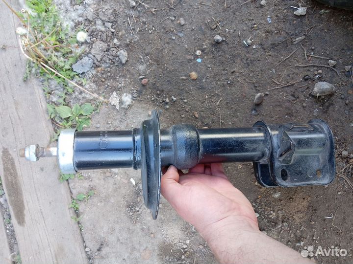 Стойка амортизатора передняя ваз 2114